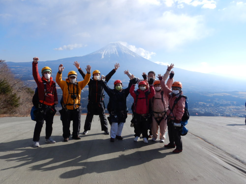 令和4年1/19(水)～21(金)　大空へチャレンジ　富士山麓でパラグライダータンデムフライト